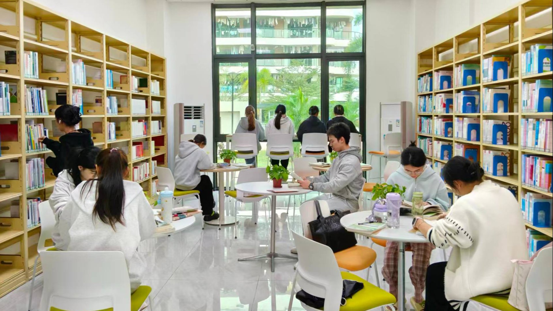 思政课搬进图书馆，让理论学习“活”起来